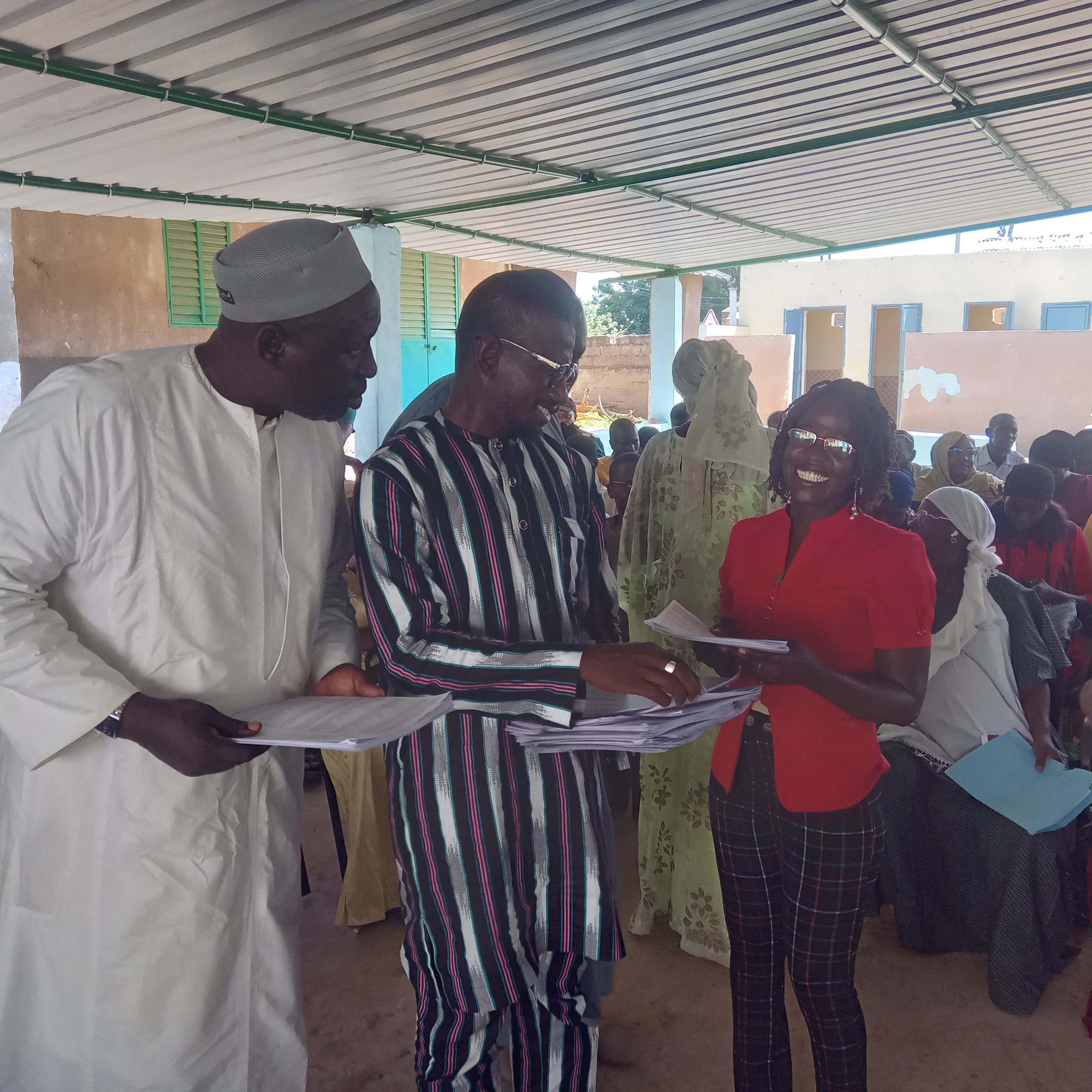 « GRAND AMPHITHEÂTRE DE RENTREE » OU REMISE DES ORDRES DE SERVICE AUX NOUVEAUX MAÎTRES DU DEPARTEMENT DE BAKEL.
