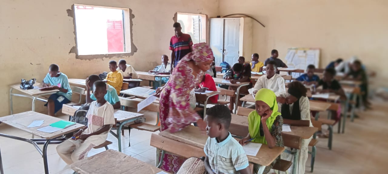 EDUCATION : VISITE DES CENTRES D’EXAMEN DU CFEE DE LA COMMUNE DE BAKEL PAR LES AUTORITÉS DU DÉPARTEMENT.
