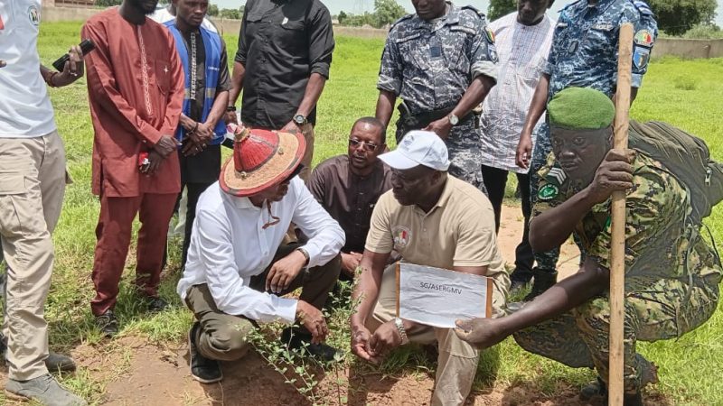 LA COMMUNE DE SINTHIOU FISSA DANS LE DEPARTEMENT DE BAKEL A ACCUEILLI LE MINISTRE DE LA CULTURE MONSIEUR ALPHA BOCAR THIAM POUR LE LANCEMENT DE LA 43ème  EDITION DE LA JOURNEE NATIONALE DE L’ARBRE (JNA)